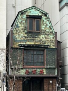 ギャンブレル屋根